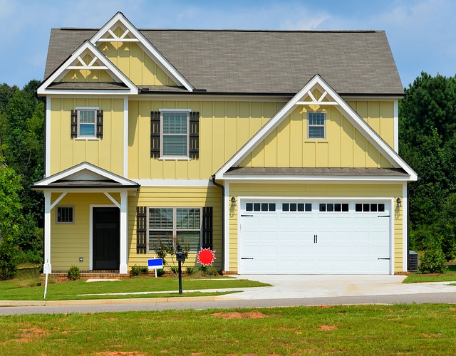 Enhancing Tacoma Homes: The Art of Custom Garage Doors for Curb Appeal and Functionality