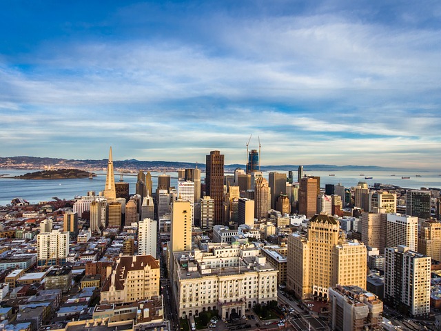 Affordable Bay Area Garage Door Emergencies: Local Solutions for Quick Fixes