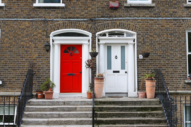 Garage Door Painting Services Los Angeles